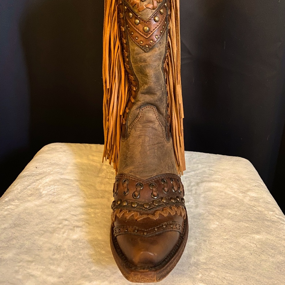 Corral boots